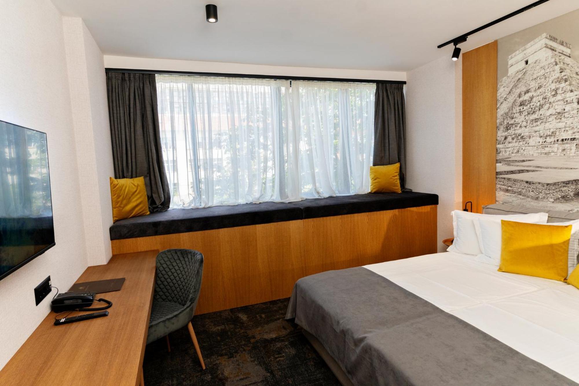 Mm Boutique Hotel Burgas Exterior photo